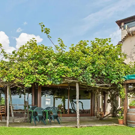 Holiday home Spacious In With Garden Verbania