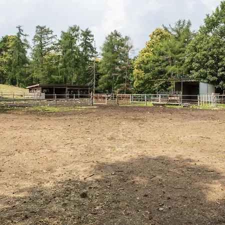 Spacious In With Garden Holiday home *